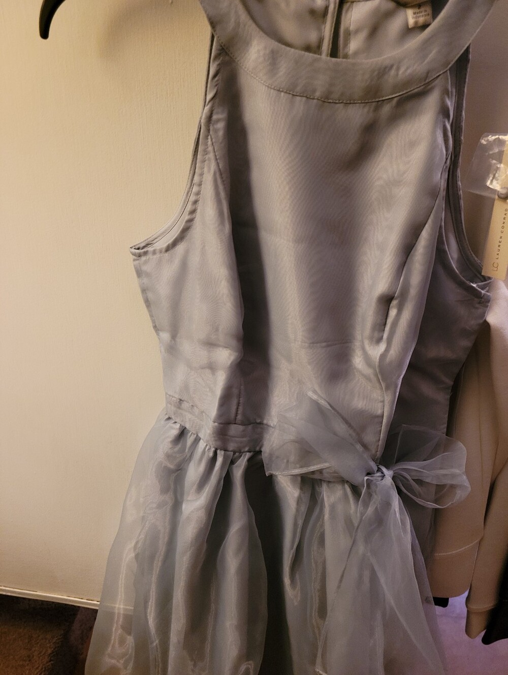 Light Gray Organza Fit-and-Flare Dress with Waist Bow